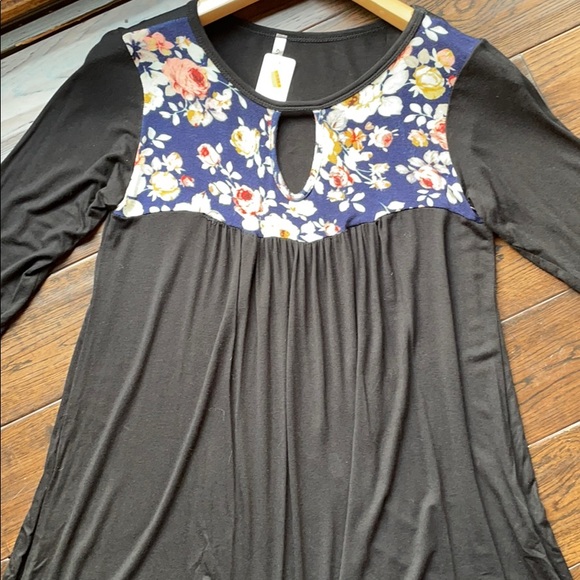 NWT Goo Yoo floral keyhole black flowy stretchy - Picture 2 of 6